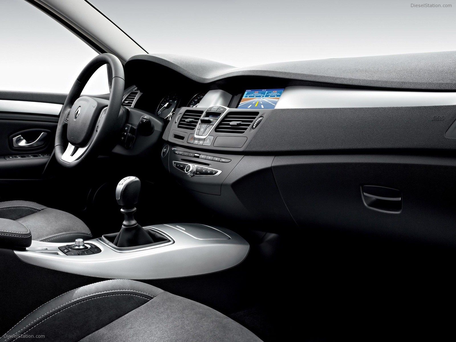 Update: Details emerge of the new Renault Laguna